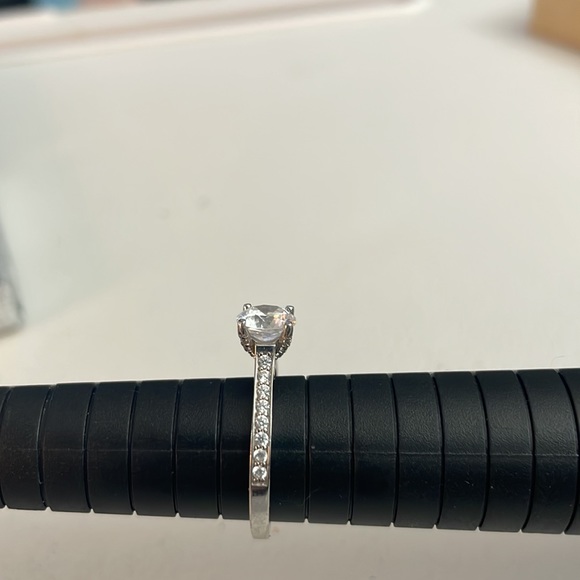 Moissanite solitaire engagement ring - Picture 3 of 8